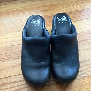 Sofft Black Leather Mules Sz 8